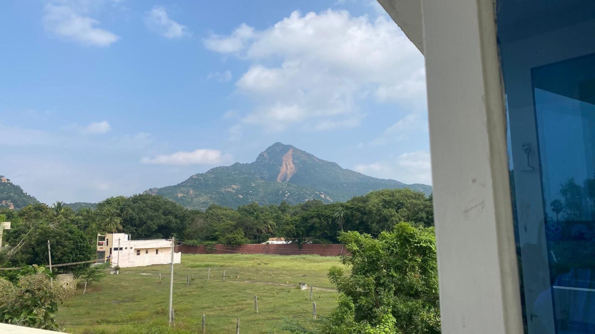 Velvet Vantage Tiruvannamalai Exterior photo
